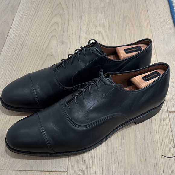 Allen Edmonds Black Oxford Shoes with Polished Leather Finish main image 10